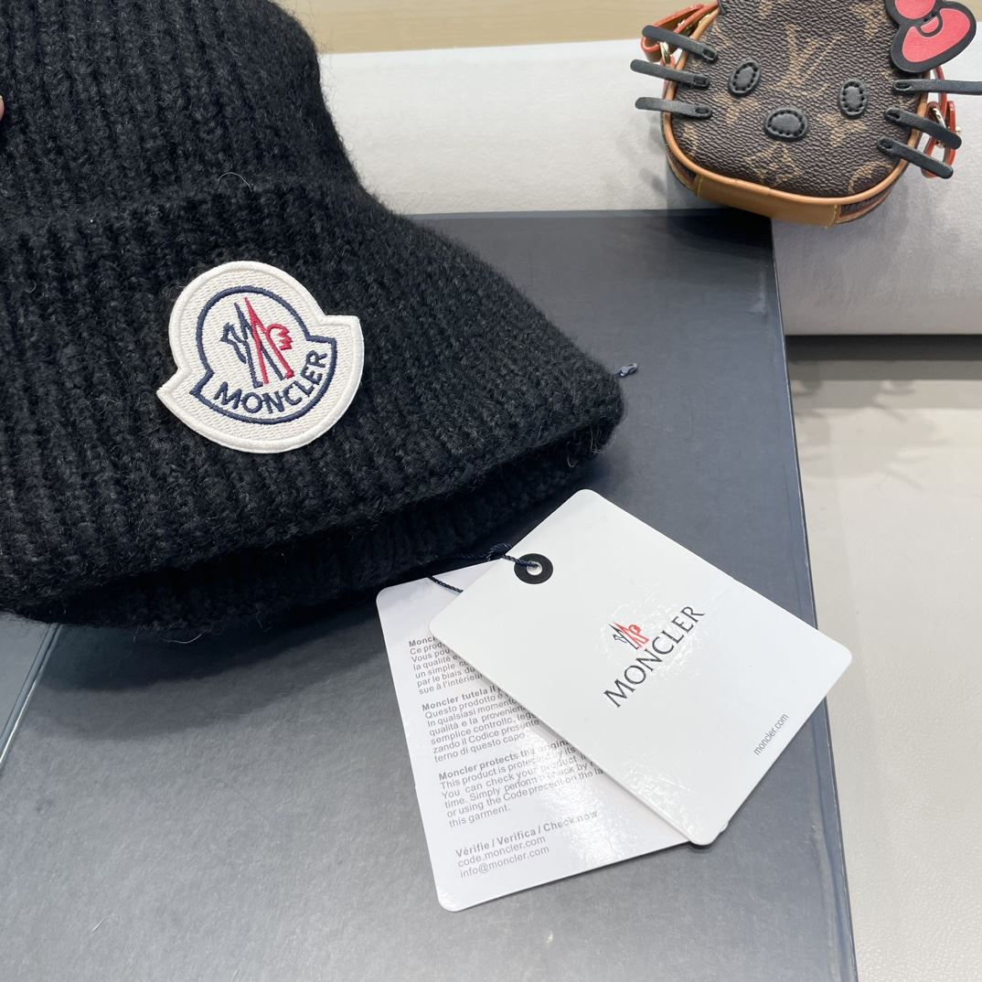 Moncler Caps